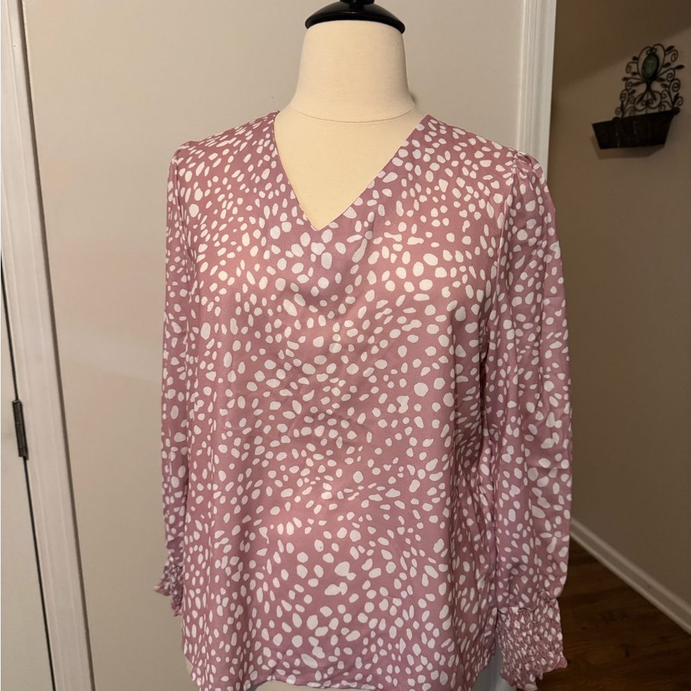Brand unknown. Size XXL. Pink and white- cuffed sleeves - Picture 1 of 5